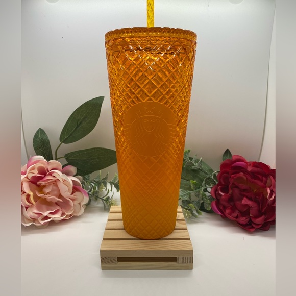 Starbucks 2022 Cold Cup - Picture 1 of 3